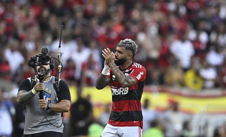 Gabigol recebe apoio de torcedores do Flamengo após suspensão; veja reações na web