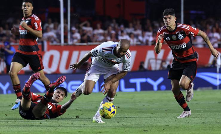 Flamengo reencontra o São Paulo e busca reverter cenário negativo de 2023