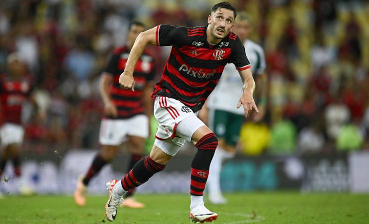 Viña fará seu primeiro jogo como titular do Flamengo contra o Madureira