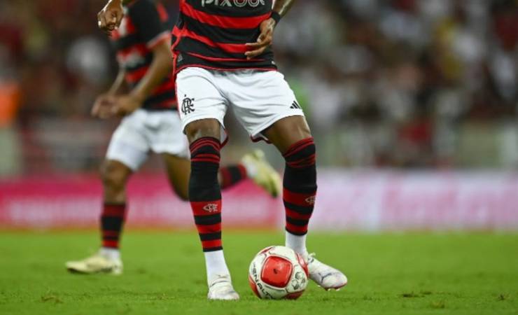 Conselho do Flamengo aprova patrocínio de R$ 10 milhões para os meiões