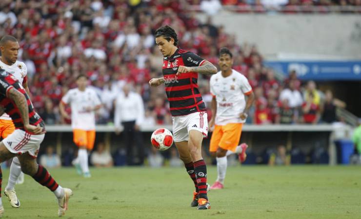 Artilheiro do Carioca por Flamengo e Fluminense, Pedro entra para seleto grupo