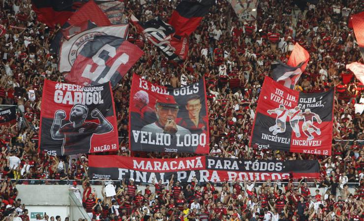Torcida do Flamengo mostra apoio a Gabigol e provoca o Vasco na final do Carioca