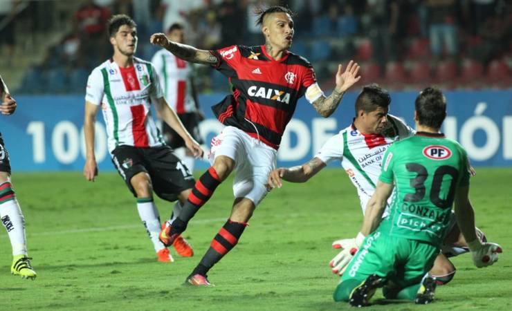 Flamengo já protagonizou vexame contra o Palestino, adversário desta quarta