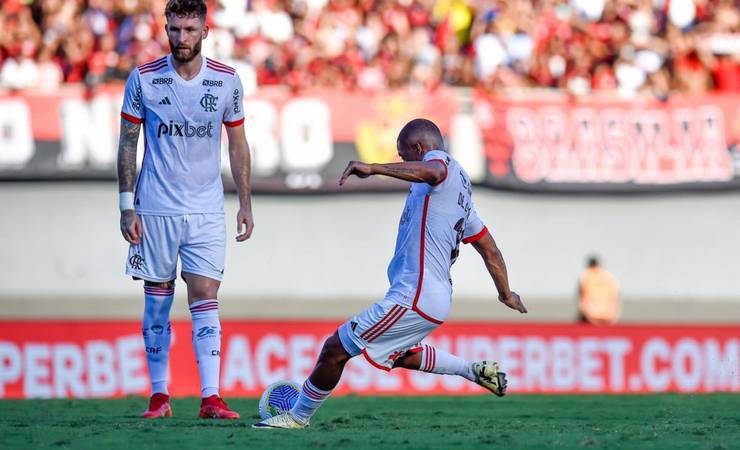 De La Cruz sobre golaço pelo Flamengo: 'Não tenho muitos gols de falta'