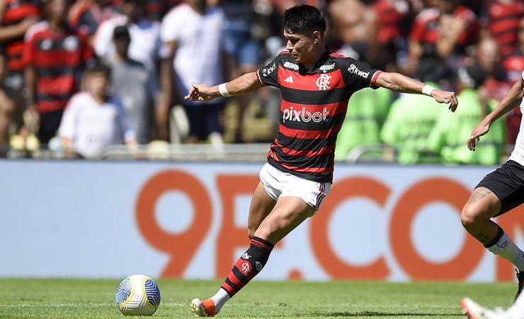 Flamengo não finaliza no gol pela primeira vez sob o comando de Tite