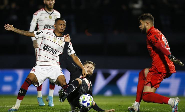 Flamengo tenta reverter histórico negativo como visitante contra o Bragantino