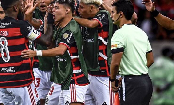 Libertadores: Flamengo goleia o Bolívar e volta à zona de classificação