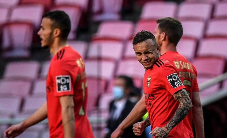 Flamengo tem interesse em Everton Cebolinha, do Benfica, diz jornal português