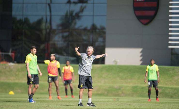 Os treinos de Jorge Jesus no Flamengo em detalhes: intensidade, volante central e marcação forte