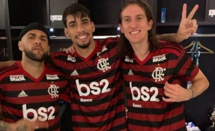 Flamengo e Filipe Luís têm último encontro sem acordo e jogador aguarda diretoria