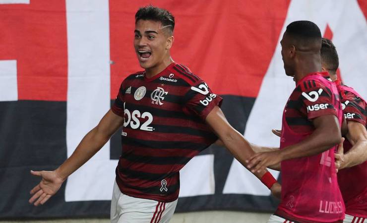 Ensaiada: Fora da sub-17, Reinier dá lucro ao Flamengo nas viradas pelo Brasileirão