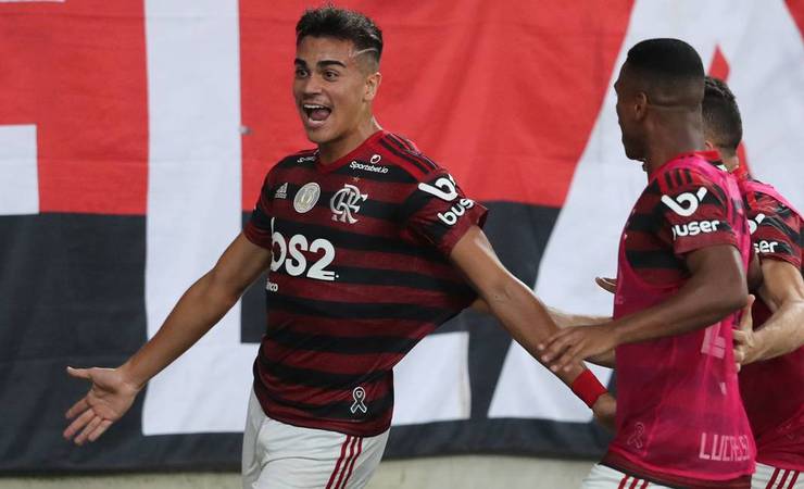 Flamengo reduz gastos pela metade, mas venda de Reinier dá fôlego para 'time B' de luxo