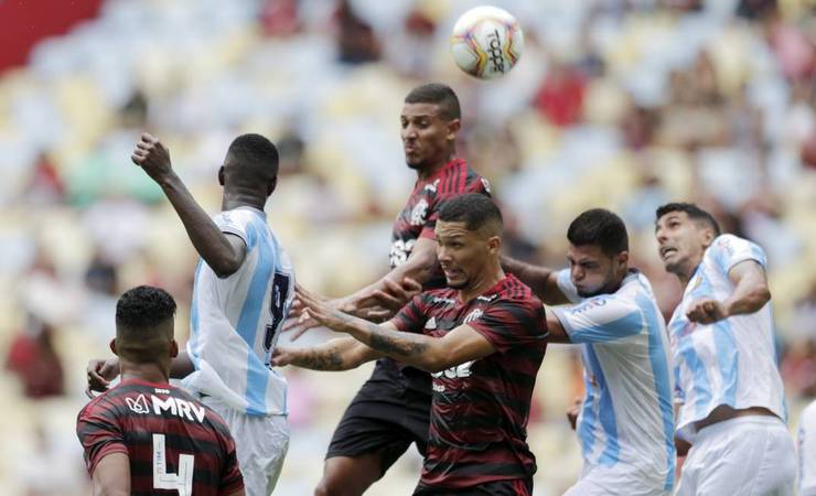 Análise: Garotos do Flamengo jogam como gente grande antes de clássico com o Vasco