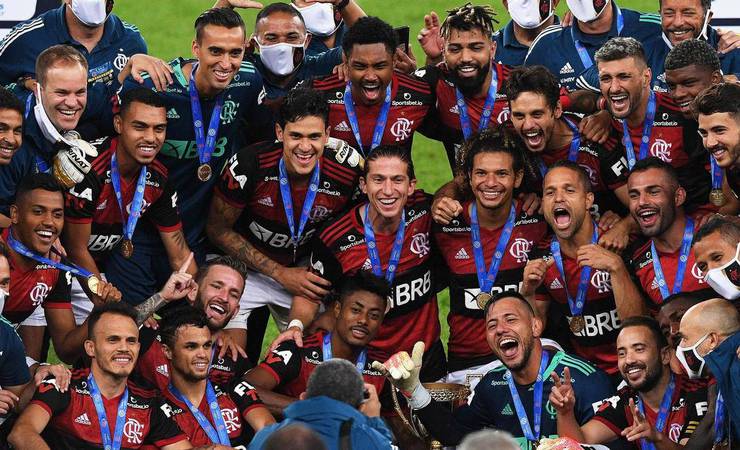 Flamengo segue rotina de títulos e fatura o Carioca após 1 a 0 sobre o Fluminense