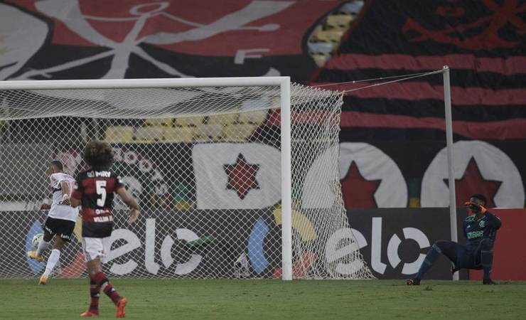 Análise: na derrota do Flamengo, Rogério Ceni exibe sua carta de intenções