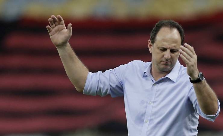 Rogério Ceni pode fazer seu último jogo no comando do Flamengo