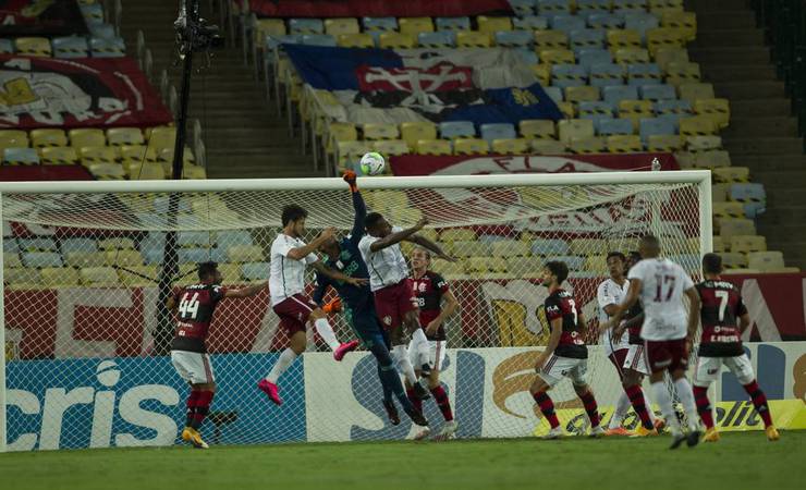 Mané Garrincha é descartado para a final do Carioca entre Flamengo e Fluminense; decisão será no Maracanã