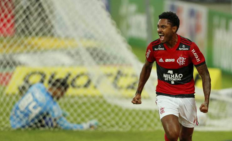 Análise: Boa atuação do Flamengo não pode ser desmerecida pelo abismo técnico que o separa do Coritiba