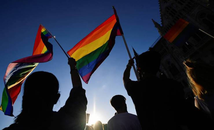 Flamengo: elenco entrará em campo com cores da bandeira LGBTQ