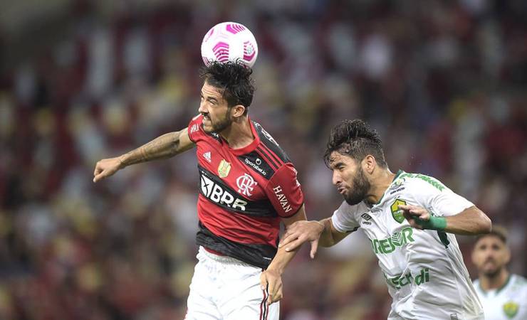 Análise: Misto de nervosismo e escolhas erradas faz Flamengo parar diante do ferrolho do Cuiabá