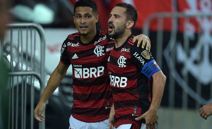 Flamengo vence o Talleres pela Libertadores em noite de Everton Ribeiro