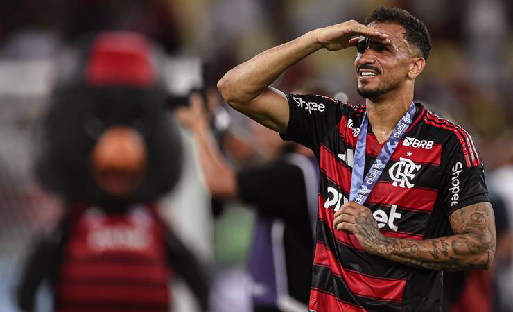 Danilo, do Flamengo, descarta ser técnico quando se aposentar e revela conversa com Filipe Luís: 'Você é louco'
