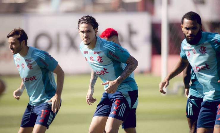 Recuperação física ou mudança tática? Entenda como Pedro pode ser titular do Flamengo no Mundial