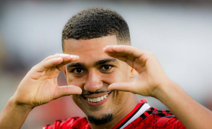 Flamengo vence o Remo por 1 a 0 e consolida a liderança do Brasileiro
