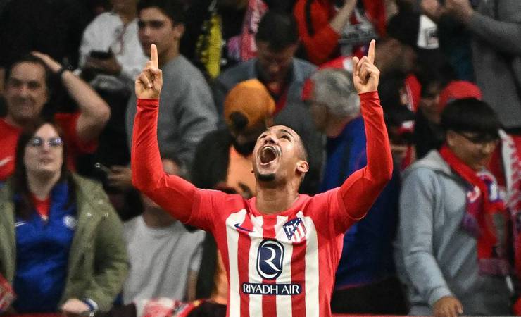 Imprensa internacional afirma que Flamengo tem acordo por Samuel Lino, do Atlético de Madrid, de R$ 190 milhões