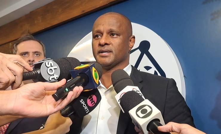 Bruno Henrique é liberado pelo STJD e multa de R$ 100 mil é confirmada