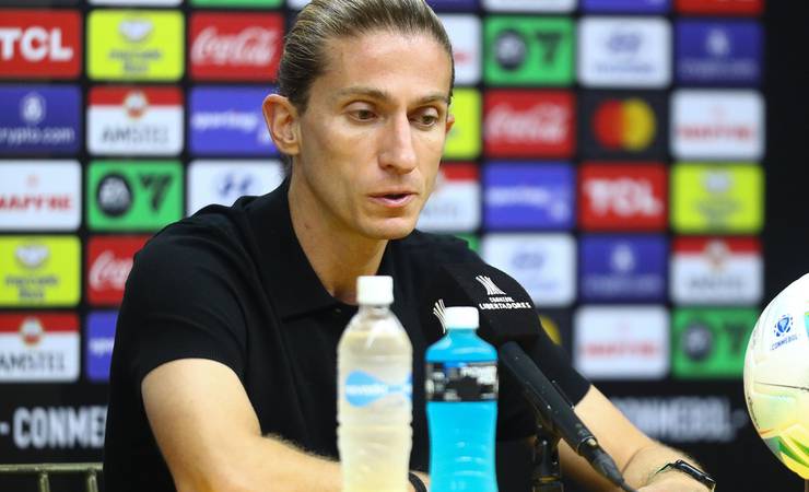 Reconhecendo atuação longe do ideal, Filipe Luís exalta Flamengo em vitória contra Táchira: 'Time soube competir bem'