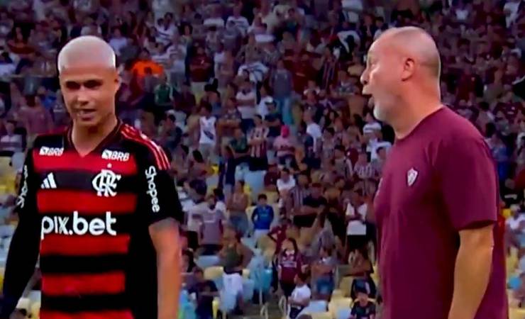 Fluminense x Flamengo: Luiz Araújo ironiza que Mano Menezes 'nunca foi à Europa', e técnico rebate em discussão na final do Carioca: 'Valeu, Romário'