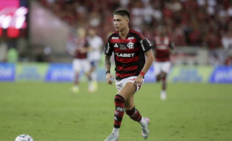 Flamengo x LDU: Filipe Luís escala Gerson recuado e Luiz Araújo na frente, e deixa Pedro no banco; veja
