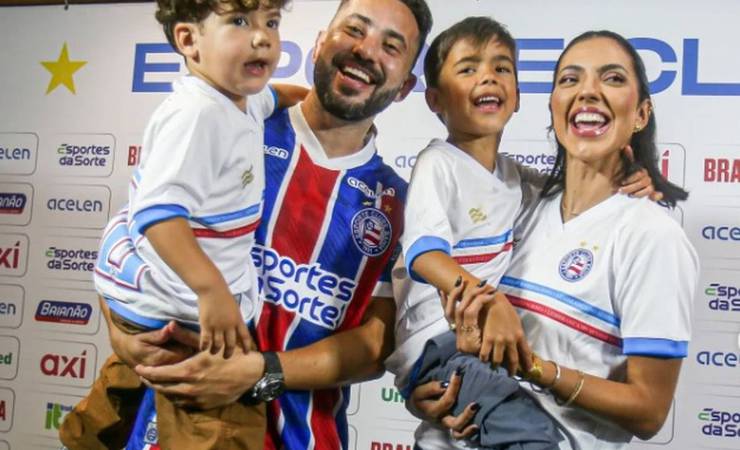 Everton Ribeiro celebra recuperação após cirurgia e agradece apoio incondicional