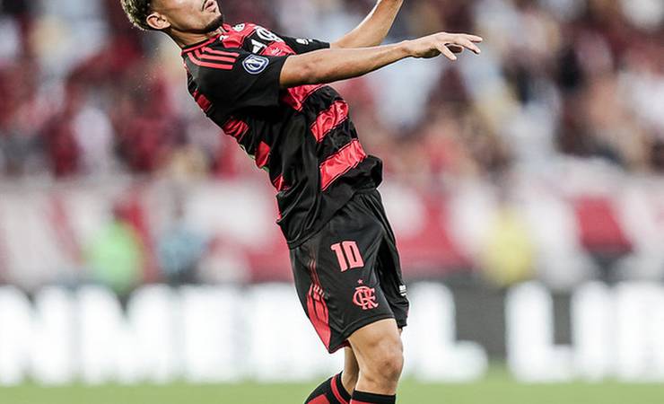 Flamengo vende Matheus Gonçalves para o Al-Ahli por R$ 5,5 milhões