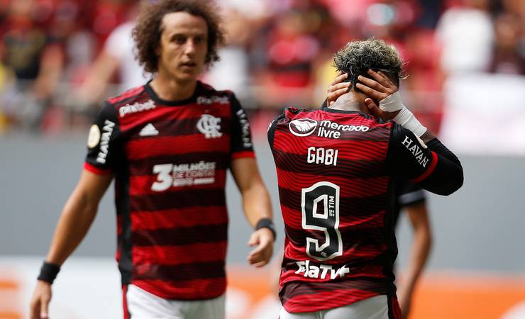 Flamengo encerra ciclos e ensaia reformulação que promete ser limitada
