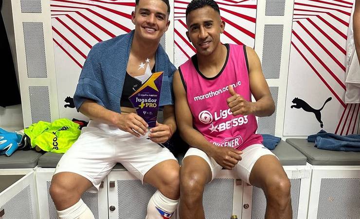 Quem é Alvarado? Camisa 10 da LDU acaba de fazer aniversário e é destaque contra o Flamengo em Quito