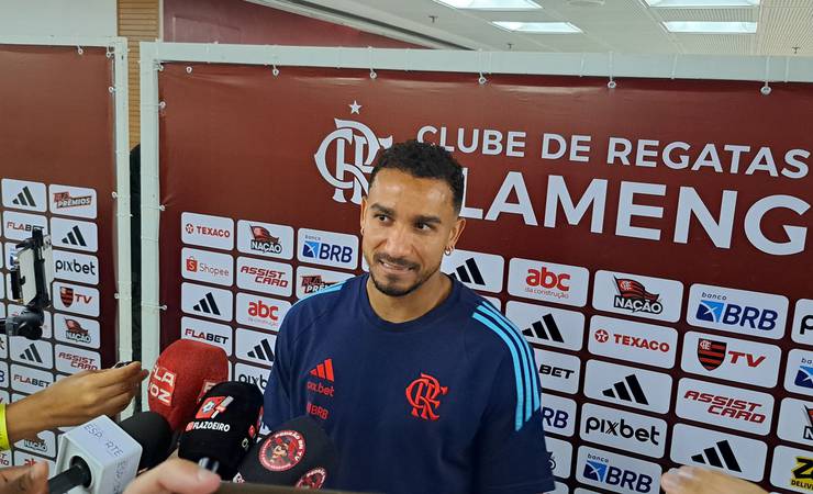 Danilo lamenta público baixo em jogo contra Juventude no Maracanã: 'Flamengo é do povo'