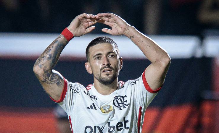 Marca registrada: veja outros gols de bico de Arrascaeta pelo Flamengo