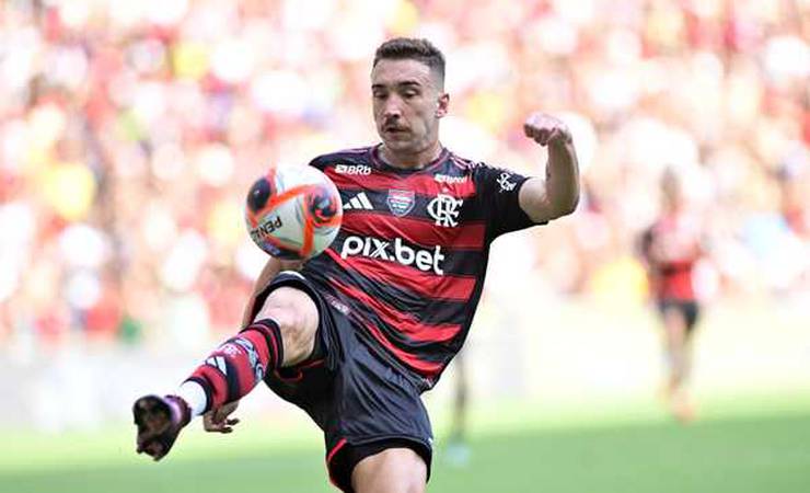 Zico se surpreende com Léo Ortiz no Flamengo: "Esse cara é outro nível"