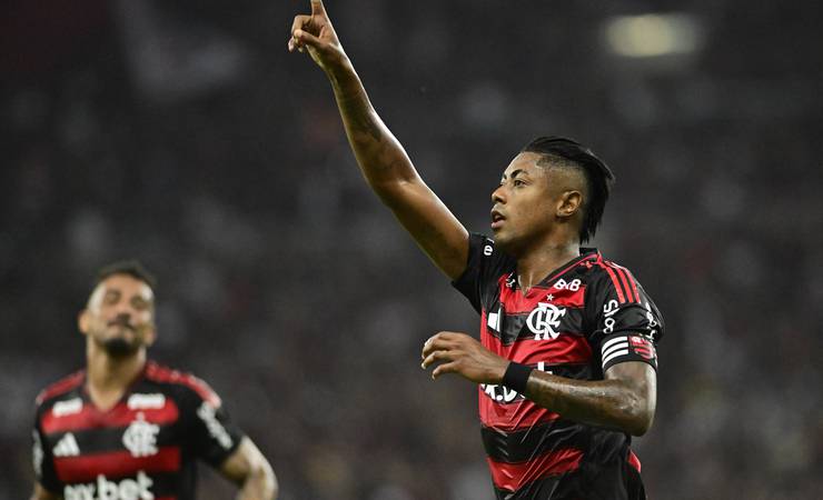 100 vezes Bruno Henrique: veja o Raio-X da marca centenária do atacante do Flamengo
