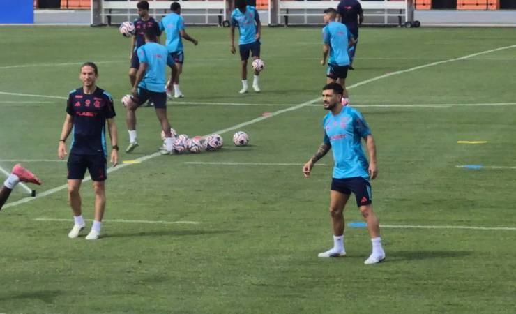 Arrascaeta e Alex Sandro treinam; Plata é reintegrado e deve voltar ao Flamengo contra o Esperánce