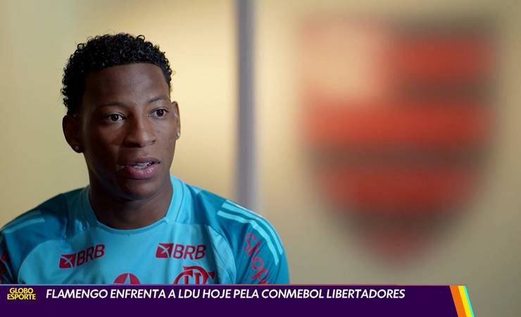 Plata sente problema no joelho e é cortado de LDU x Flamengo; veja escalação
