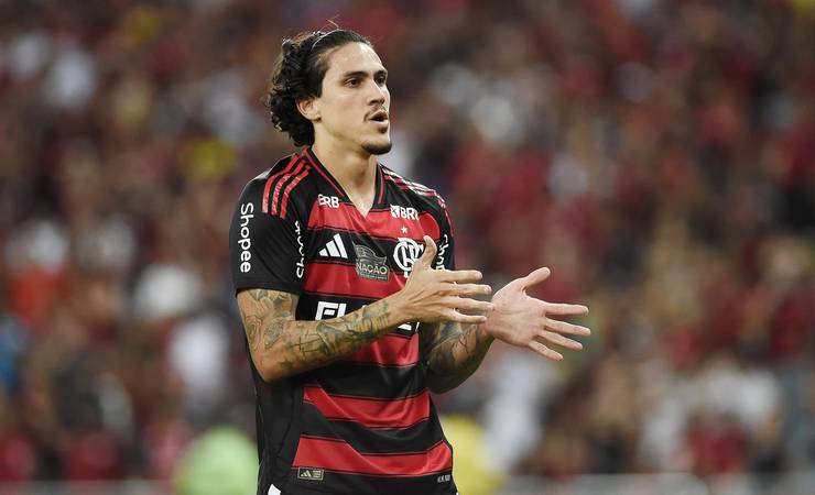 Pedro celebra primeiros gols após lesão e projeta "voltar ao melhor nível físico" no Flamengo
