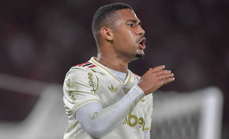 "Chama o Samu"! Em 38 minutos, Samuel Lino mostra a que veio e já pede passagem no Flamengo