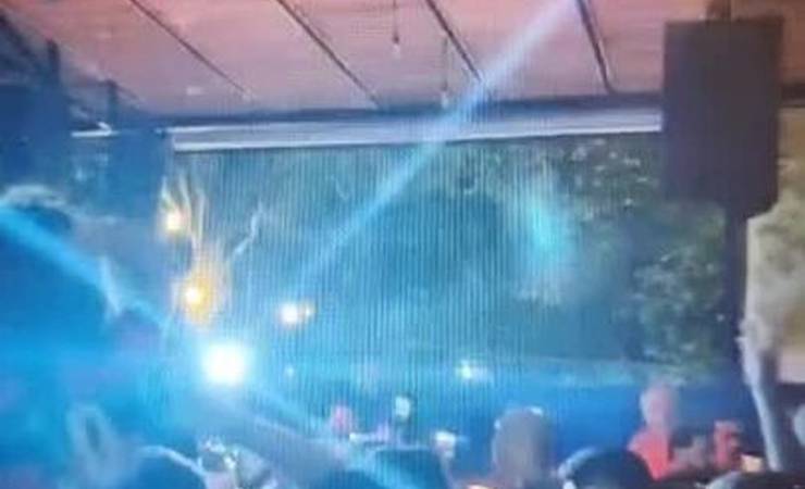Jogadores e diretoria do Flamengo comemoram título do Carioca em festa na Zona Sul do Rio; veja
