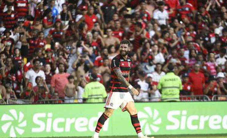 Léo Pereira, do Flamengo, dedica gol de falta a David Luiz: "Me ensinou muitas coisas"