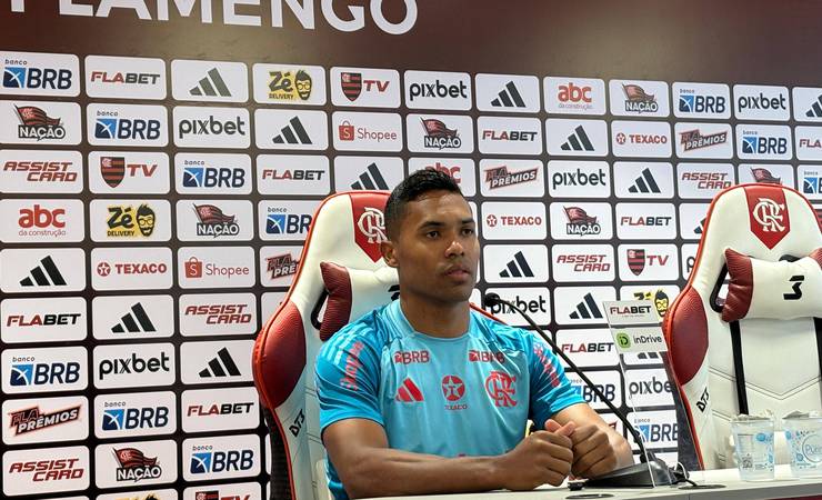 Alex Sandro cita Cristiano Ronaldo e vê ansiedade como normal no Flamengo antes de decisão com a LDU