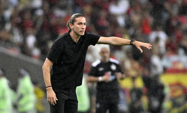 Filipe Luís justifica escolhas na escalação do Flamengo: "A responsabilidade é minha"