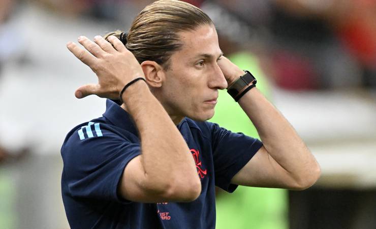 Filipe Luís diz que é prazeroso ver o Flamengo e que atletas estão com fome: "Querem ser campeões"